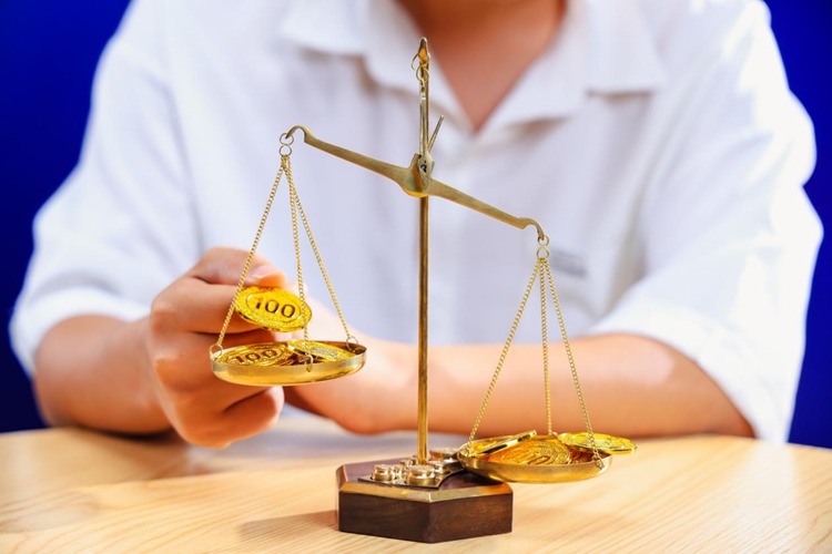 冠领律师代理广东惠州劳动纠纷案，助委托人拿到15.3万余元